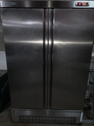 Armario Refrigerador de Acero Inoxidable