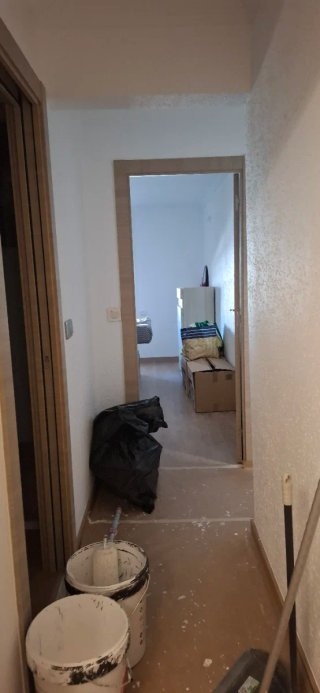 Pintura plástica blanca para interiores