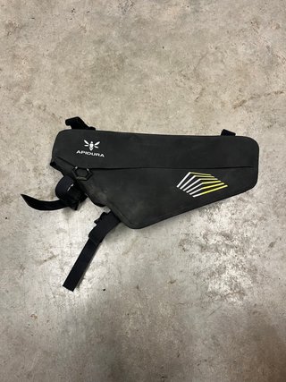 Bolsa de Cuadro Apidura Racing Frame Pack 2,4L
