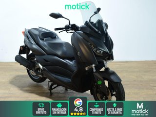 YAMAHA XMAX 125