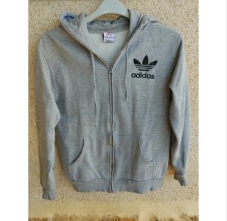 Sudadera gris capucha trébol talla S unisex
