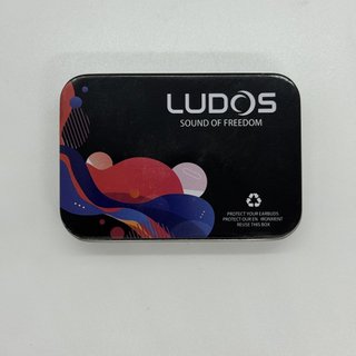 LUDOS FEROX auriculares con cable y micrófono