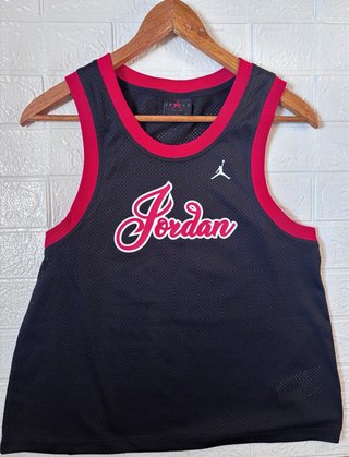 Camiseta sin mangas Jordan negra y roja