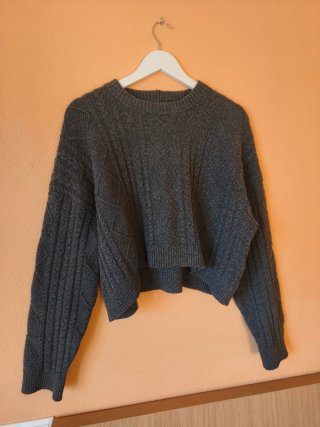 Jersey Bershka Gris Talla L