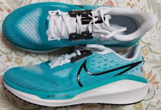 Zapatillas Nike Vomero 17 Talla 42.5