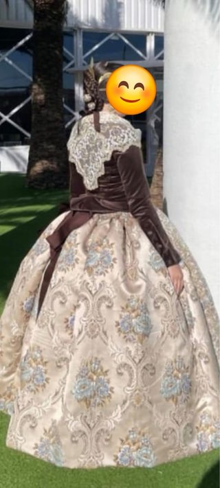 Traje de Fallera Marrón y Beige