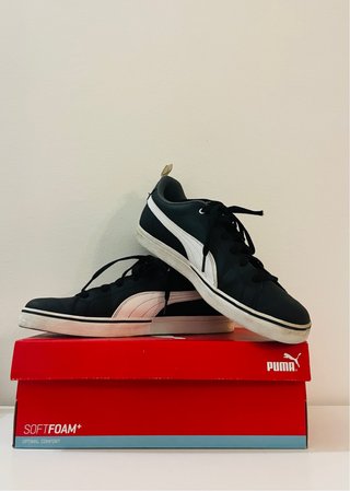 Zapatillas Puma Negras y Blancas