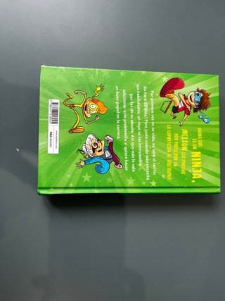 Vendo dos libros de la colección ninja kids 3,4