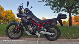 Aprilia Tuareg 660.