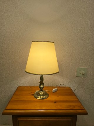 Lámpara de mesa clásica
