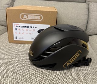 Casco Abus GameChanger 2.0 Negro y Dorado