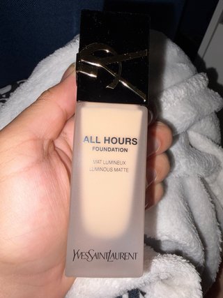 Maquillaje Yves Saint Laurent All Hours
