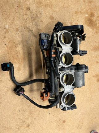 Cuerpo de inyección Yamaha R6R 2006