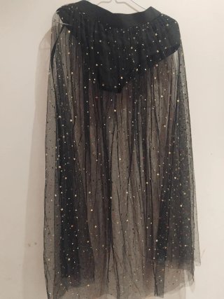 Falda de tul negra con estrellas