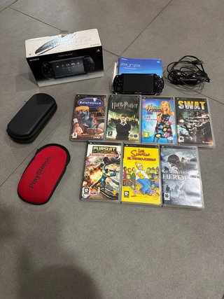 Consola Sony PSP Piano Black con Juegos