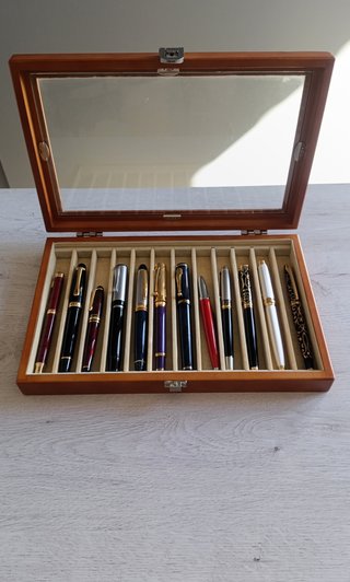 Lote de 12 plumas estilográficas