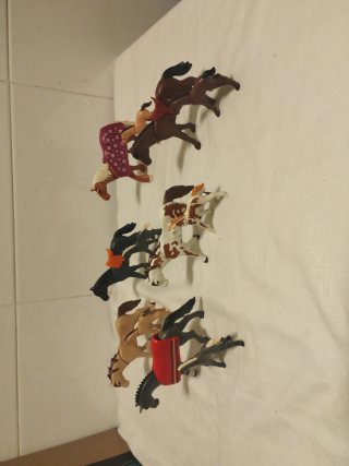 Set de 6 Figuras Playmobil Caballos y Potros