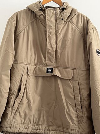 Chaqueta Pull & Bear Beige