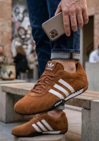 Zapatillas adidas Adiracer Low Marrones