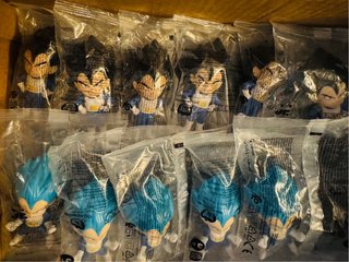 2 Figuras Vegeta Dragon Ball Burger King