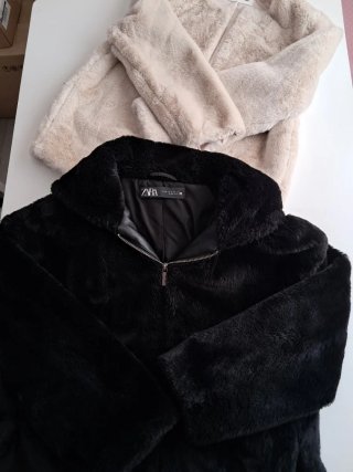 Dos chaquetas de pelo Zara Stradivarius