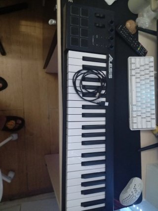 Piano Sintetizador MIDI Alesis V49