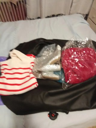 Lote de ropa y toreras con perlas