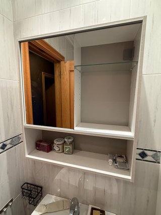 2 Armarios de baño con espejo