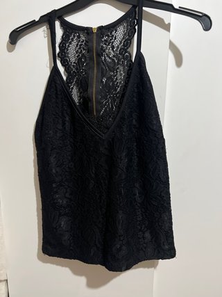 Blusa de encaje negra