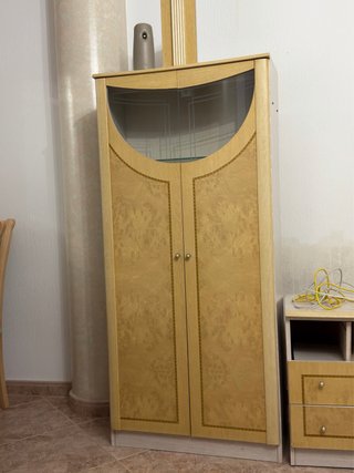 Vitrina de Salón en Madera