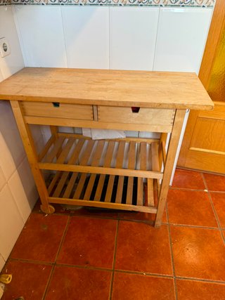 Camarera de cocina de madera