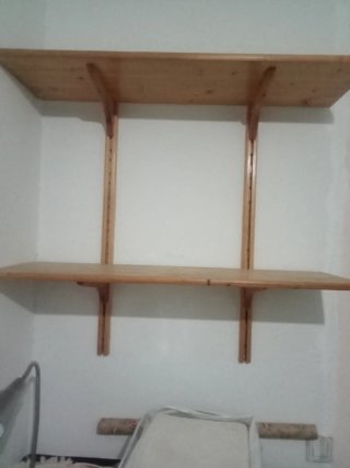 Repisa con dos baldas