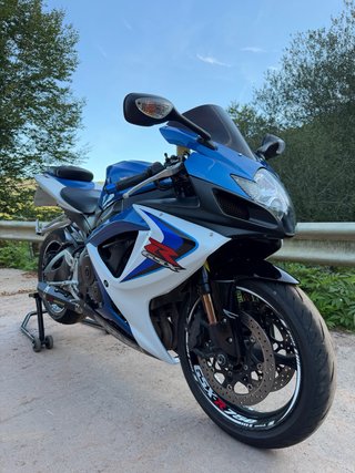 Suzuki GSX-R 750