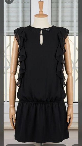 Vestido Negro con Volantes Talla M