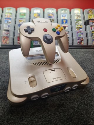 Soporte Exhibición Nintendo 64 (N64)