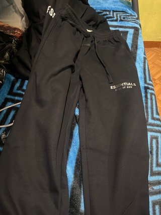 Pantalón Essentials Fear of God Negro