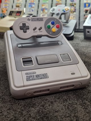 Soporte Exhibición Super Nintendo (SNES)