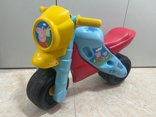 Moto correpasillos Peppa Pig