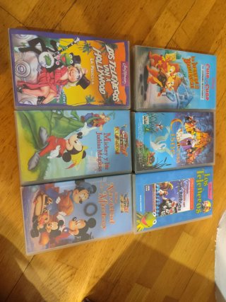 Lote 6 Películas VHS Disney y Teleñecos