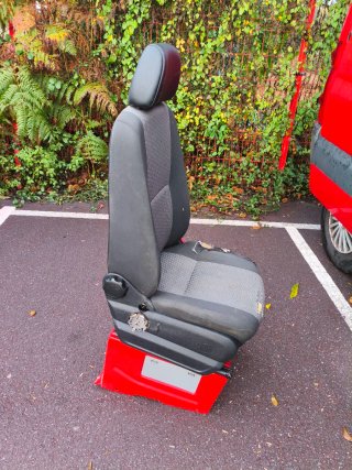 Asiento con base para furgoneta