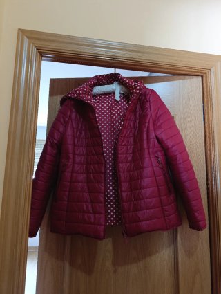 Chaquetón Reversible Rojo,2 fotos.