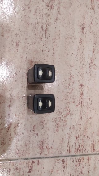 2 Interruptores Elevalunas Peugeot 505