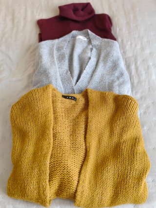Lote de 3 prendas: 2 chaquetas y 1 jersey