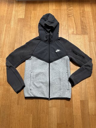 Sudadera Nike Tech Fleece Gris y Negra XS