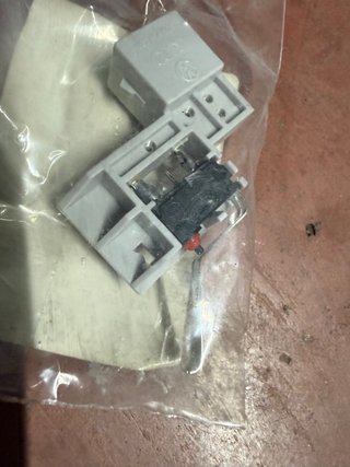 Microinterruptor Bloqueo Maletero Seat Toledo 1P