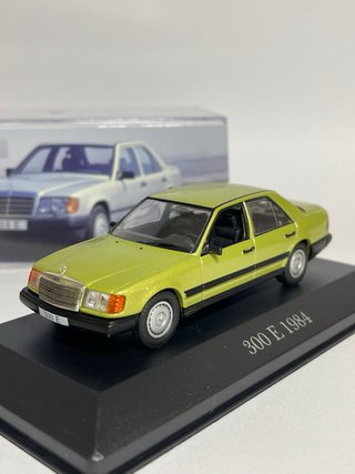 Coche a escala 1/43 Mercedes-Benz 300 E 1984