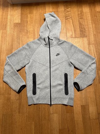 Sudadera Nike Tech Fleece Gris Talla XS