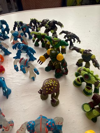 Lote de figuras Gormiti 40 unidades