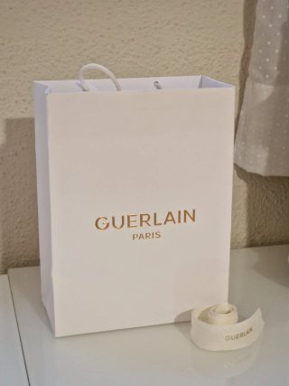 Bolsa de papel Guerlain