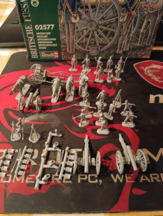 Set Revell 2577 British Foot Artillery